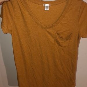Mustard color tee shirt